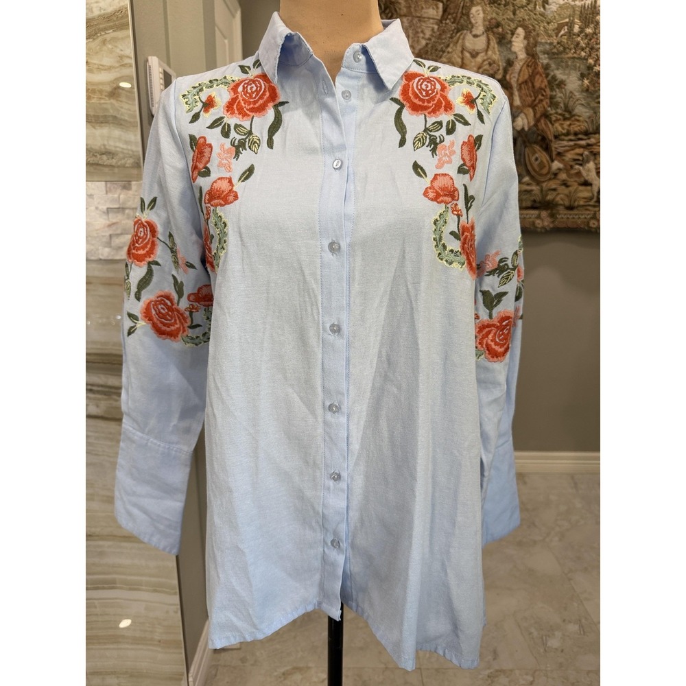 Hannah Shirt Womens Small Blue Embroidered Floral Button Front Tunic Long Sleeve